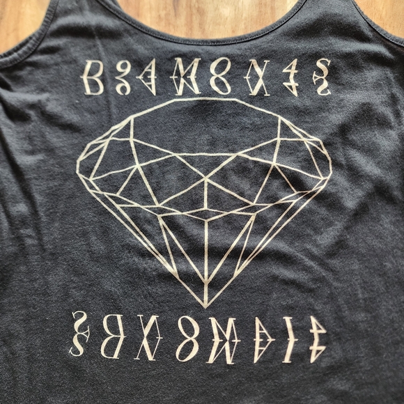 💥Sale💥 Divided black Diamond reflection Witchy Goth tank top,size S - Picture 4 of 9